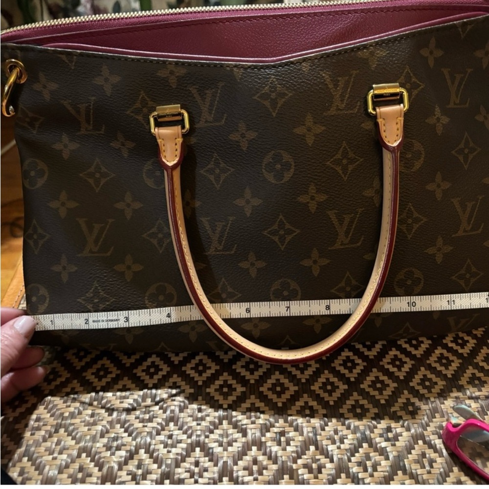 Louis Vuitton Authentic  Pallas Aurore Purse Retired Color Never Carried READ - Picture 9 of 12